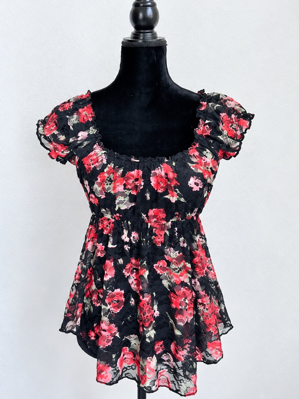 FLORAL LACE BLOUSE - Picture 4 of 11
